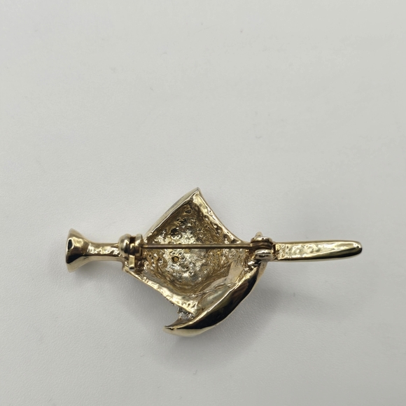 Vintage Gold Tone Rhinestone Top Hat Rhinestone Brooch - Picture 3 of 4